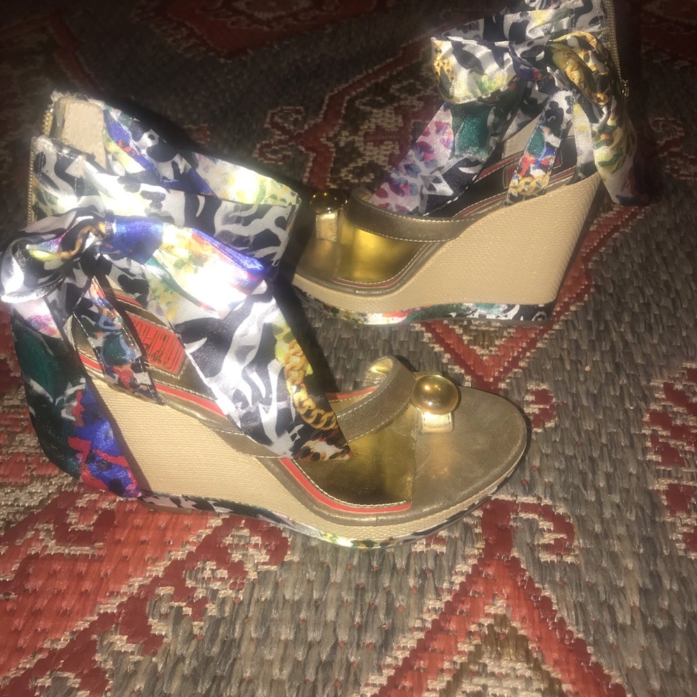 Falchi wedges